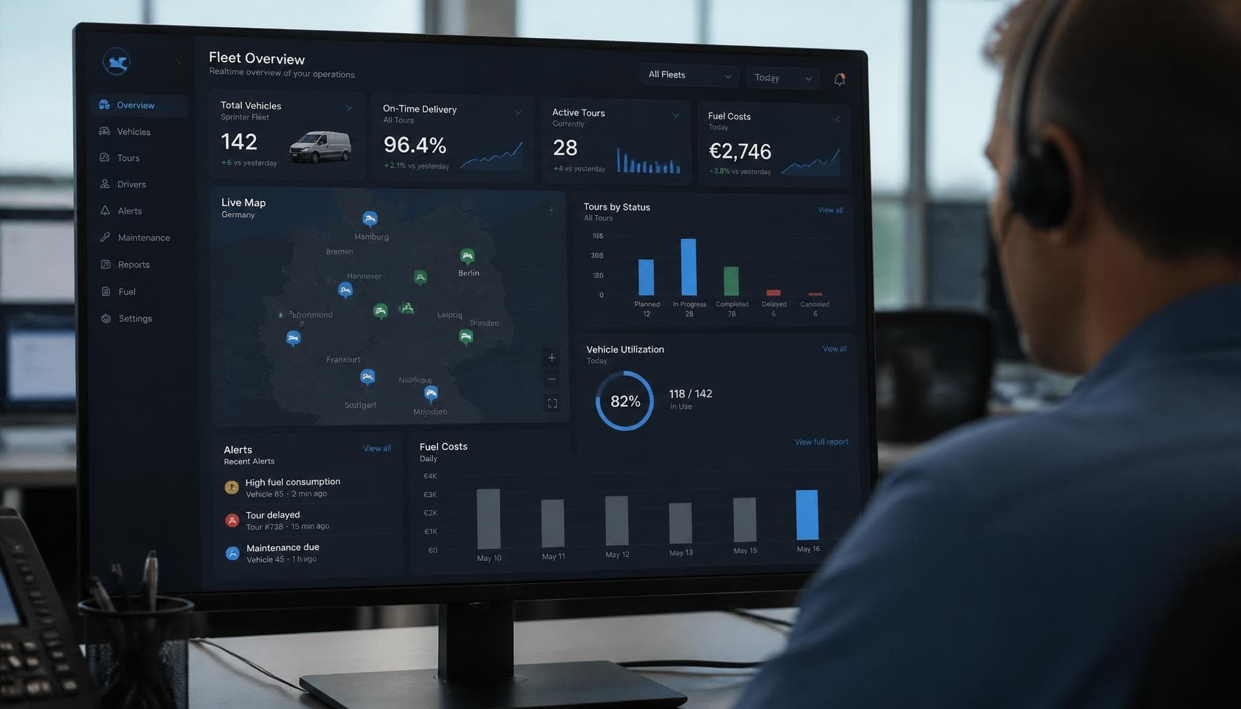 Blick auf das Flotten-Dashboard im Büro